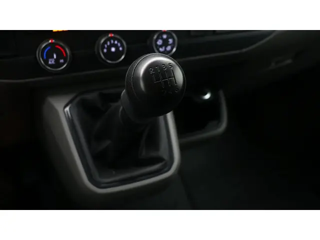 Volkswagen Transporter L2H1 2.0 TDI 150pk 2023 Diesel 24