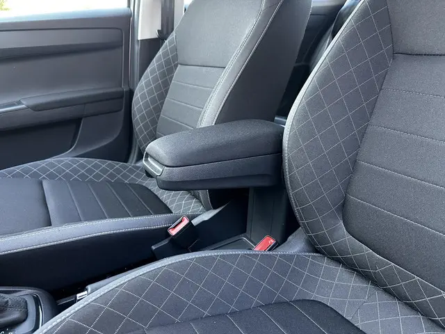 Škoda Fabia 1.0 TSI Sport business 2021 Benzine 23