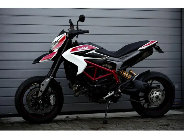 Ducati Hypermotard 821 SP 2013 Benzine 9