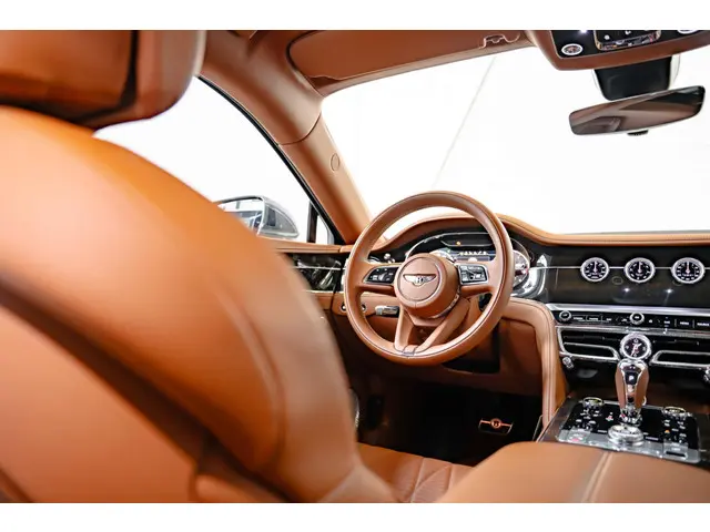 Bentley Flying Spur 4.0 V8 2021 Benzine 33
