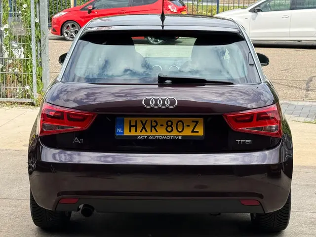 Audi A1 1.2 TFSI Attraction 2012 Benzine 4