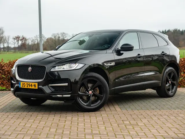 Jaguar F-PACE 2.0 Portfolio AWD 20d 2016 Diesel 22