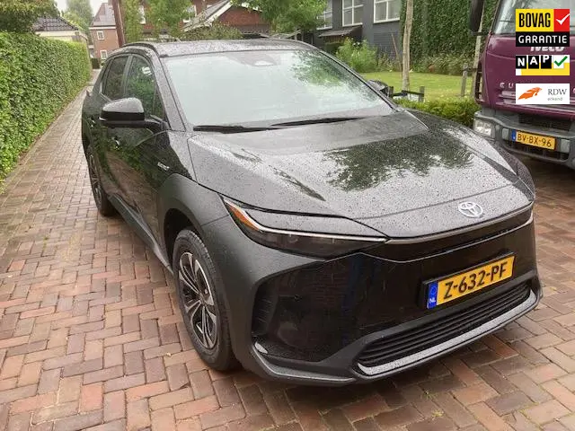 Toyota bZ4X Dynamic 71 kWh 2023 Elektrisch 1