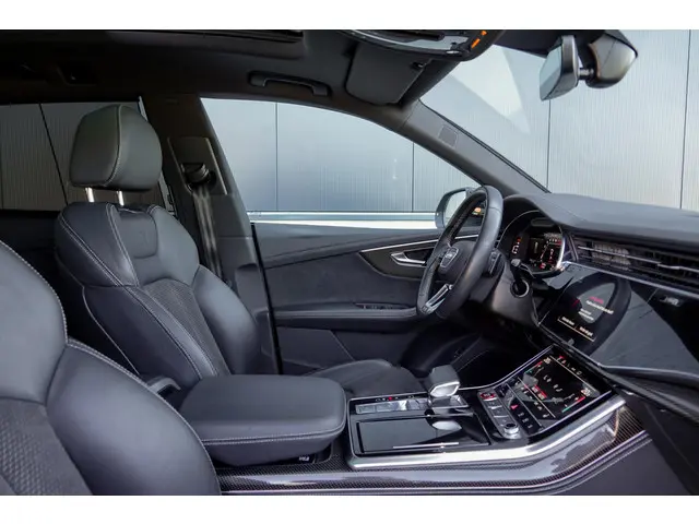 Audi SQ8 4.0 TFSI quattro 2021 Benzine 9