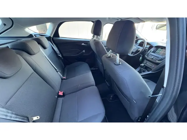 Ford Focus 1.0 Edition turbo 2018 Benzine 13