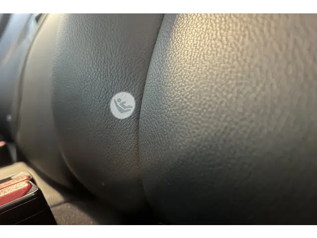 Volvo V40 T2 Polar+ Automaat 2019 Benzine 35