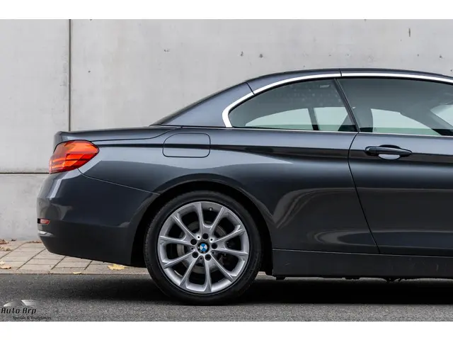 BMW 4 Serie Cabrio 428i 2014 Benzine 6