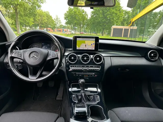 Mercedes-Benz C-Klasse 180 Lease Edition 2015 Benzine 7