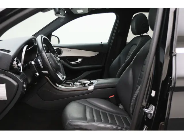 Mercedes-Benz GLC 250 d 4MATIC Prestige AMG 2016 Diesel 12