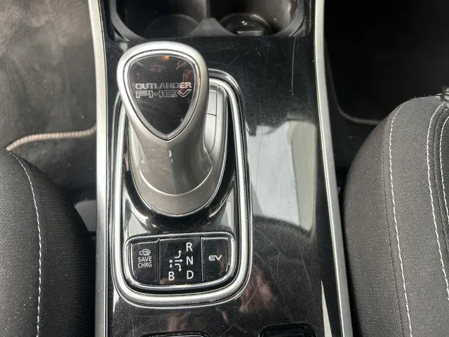 Mitsubishi Outlander 2.4 PHEV Pure+ 2020 Hybride Benzine 16