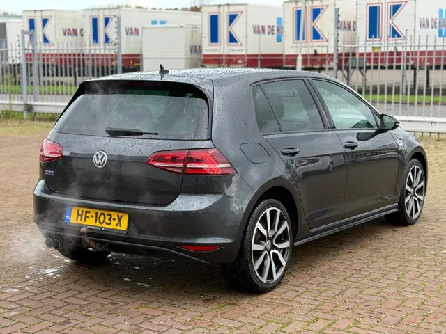 Volkswagen Golf 1.4 TSI GTE 2015 Hybride Benzine 7