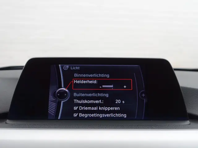 BMW 3 Serie 320i M Sport High Exe Aut- 2012 Benzine 12
