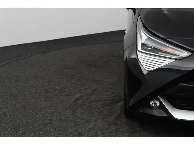 Toyota Aygo 1.0 VVT-i x-joy 2020 Benzine 34