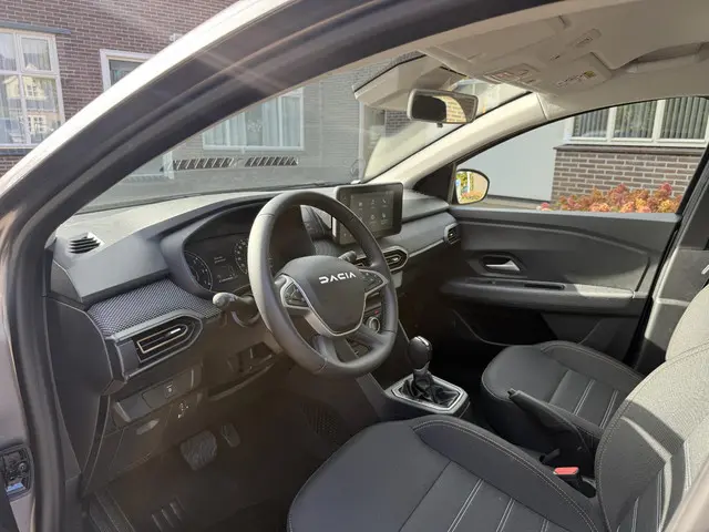 Dacia Sandero Stepway 1.0 TCe 90 Expression 2025 Benzine 8