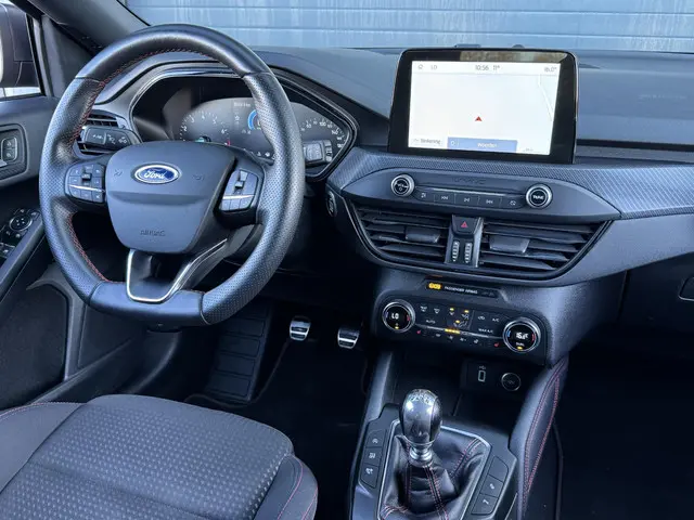 Ford Focus 1.0 ECOBOOST ST LINE BUSINESS 2019 Benzine 8