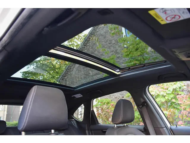 BMW 2 Serie Active Tourer 218i Executive 2015 Benzine 12