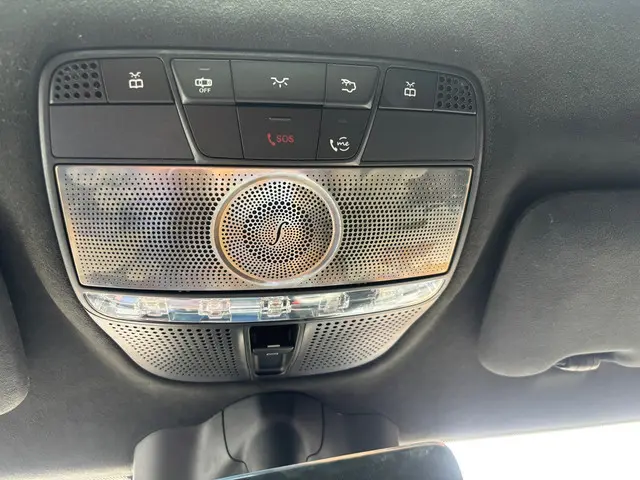Mercedes-Benz G-Klasse 500 2023 Benzine 22