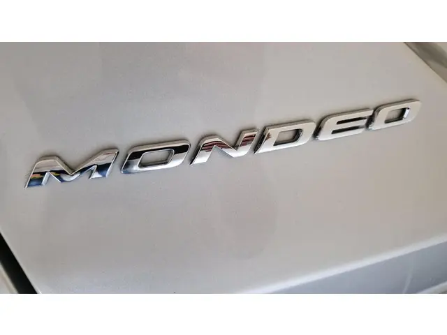 Ford Mondeo 2.0 IVCT HEV Titanium 2020 Hybride Benzine 28