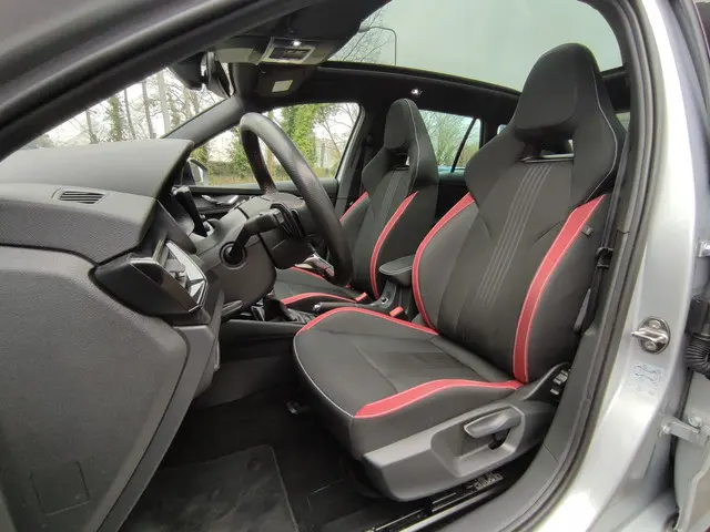 Škoda Kamiq 1.0 TSI DSG Monte Carlo 2022 Benzine 23