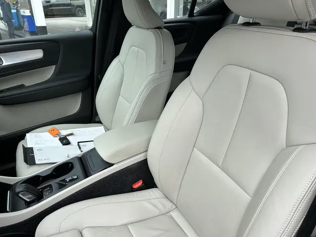 Volvo XC40 2.0 B4 Business Pro 2020 Hybride Benzine 16