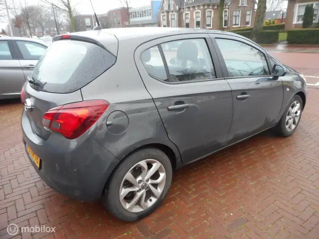 Opel Corsa 1.0 Turbo Business+ 2014 Benzine 3