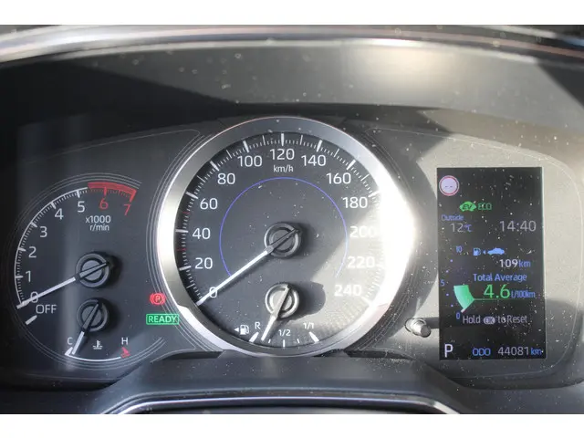 Toyota Corolla 1.8 Hybrid Active 2021 Hybride Benzine 4