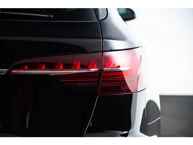 Audi A4 Avant 35 TFSI Business Edition 2020 Benzine 31
