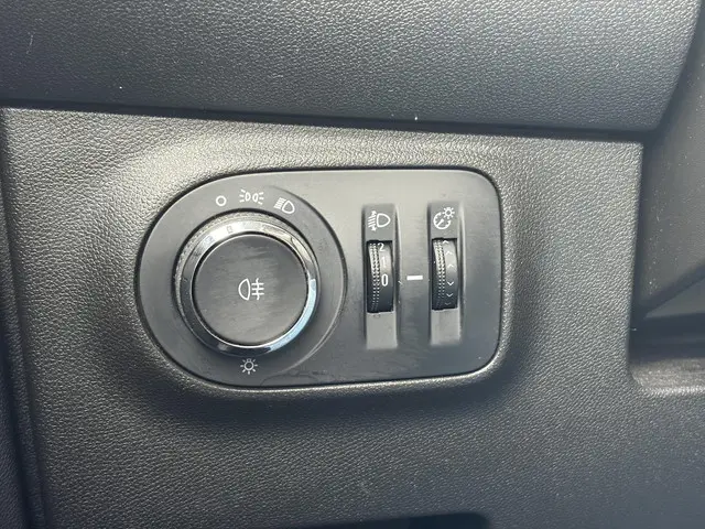 Opel ADAM 1.2 2014 Benzine 20