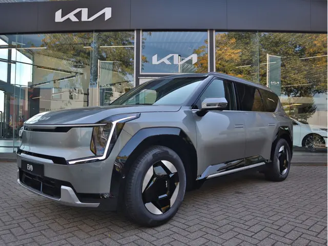 Kia EV9 Plus RWD 99.8 kWh --Snel leverbaar!-- 2025 Elektrisch