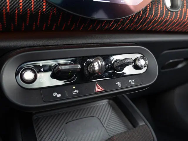 MINI Countryman C 2025 Benzine 12