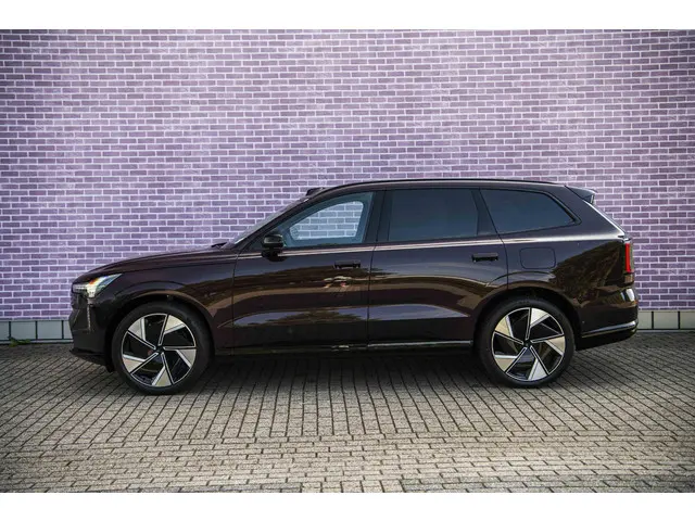 Volvo EX90 Twin Motor Ultra 7p. 111 kWh 2025 Elektrisch 4