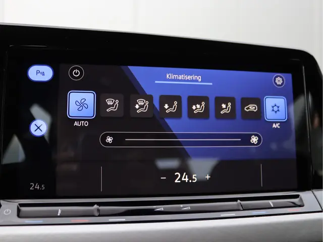 Volkswagen Golf Variant 1.0 TSI Life 2022 Benzine 43