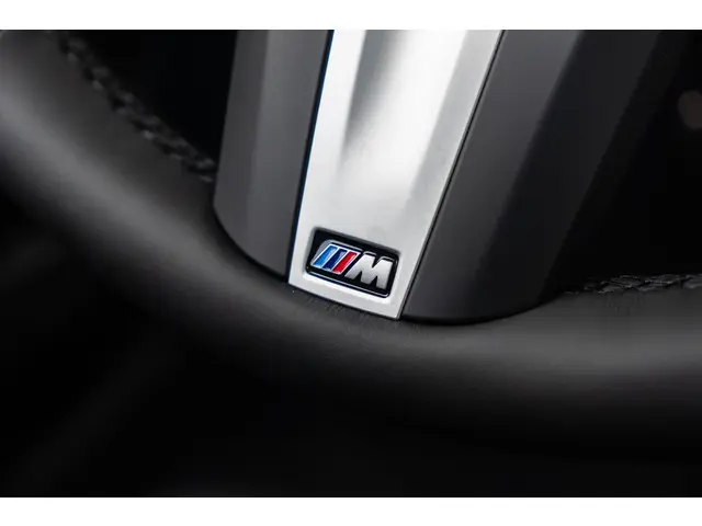 BMW 3 Serie Touring 320e 2024 Hybride Benzine 33