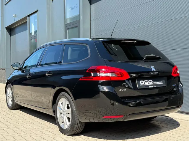 Peugeot 308 SW 1.2 PureTech Blue Lion 2017 Benzine 6
