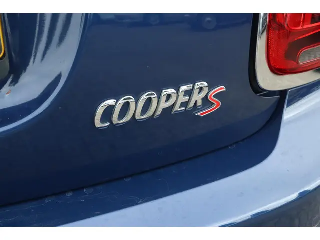 MINI Cooper S 2.0 CHILI SERIOUS BUSINESS 2015 Benzine 17