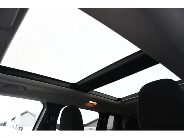 Jeep Renegade 1.5T e-Hybrid Upland 2022 Hybride Benzine 28