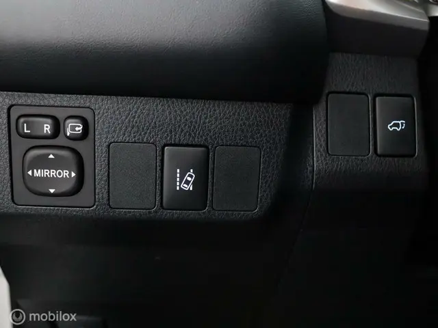 Toyota RAV4 2.5 Hybrid Dynamic 2017 Hybride Benzine 18