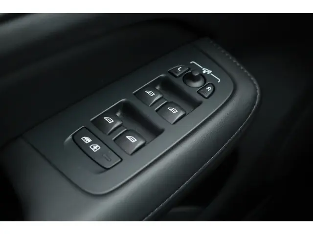 Volvo V60 T6 Recharge Plus Bright 2024 Hybride Benzine 8