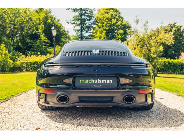 Porsche 911 3.0 Carrera GTS 2022 Benzine 105