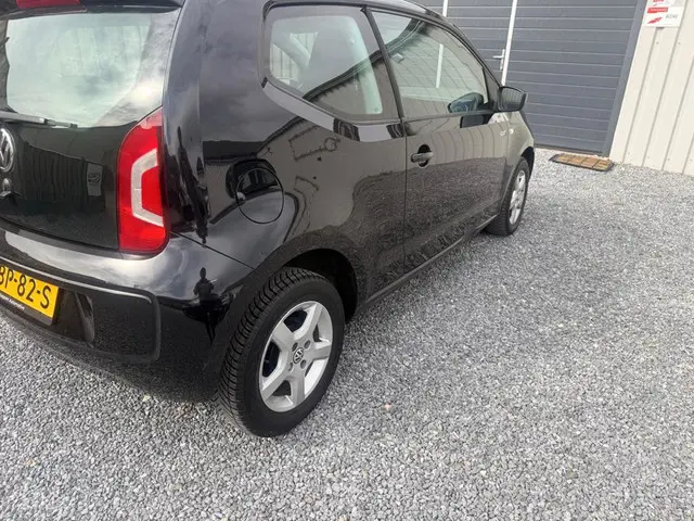 Volkswagen up! 1.0 take up! BlueMotion 2013 Benzine 5