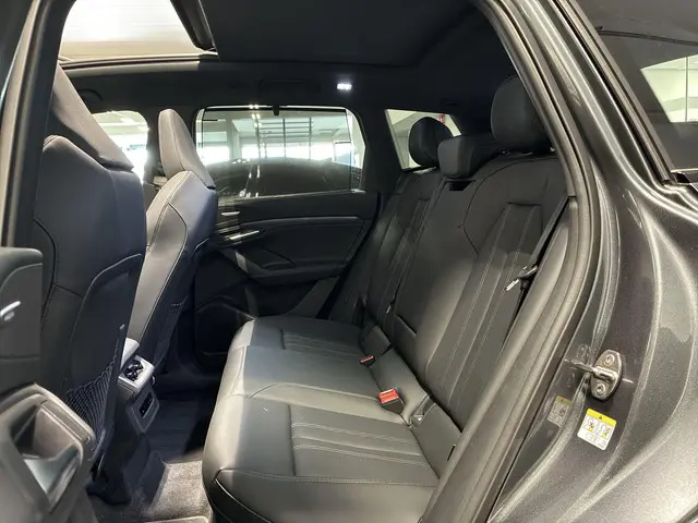 Audi Q6 e-tron 83kWh 252pk S Edition 2025 Elektrisch 15