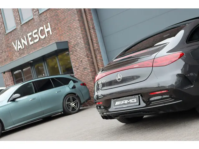 Mercedes-Benz EQE 300 AMG Line 89 kWh | 2024 Elektrisch 21