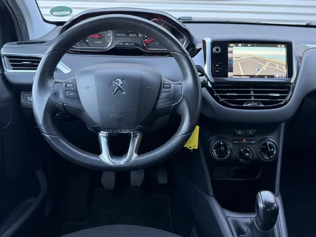 Peugeot 208 2