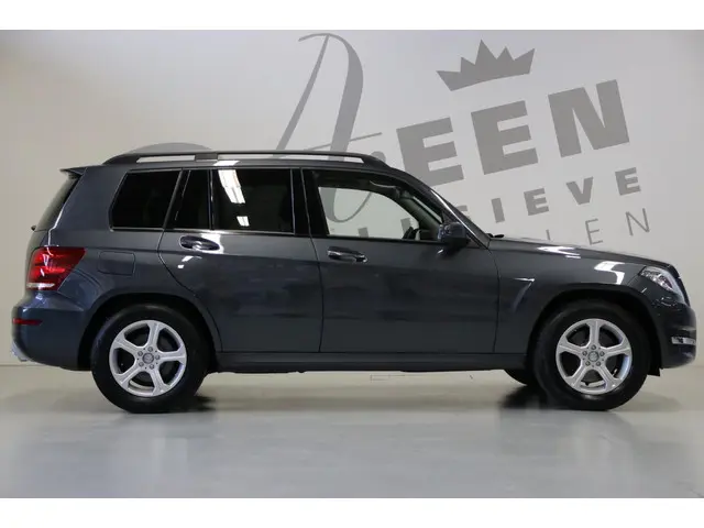 Mercedes-Benz GLK 200/ 57.000km!/ Xenon/ 2015 Benzine 10