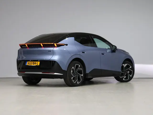 Lynk & Co 02 2