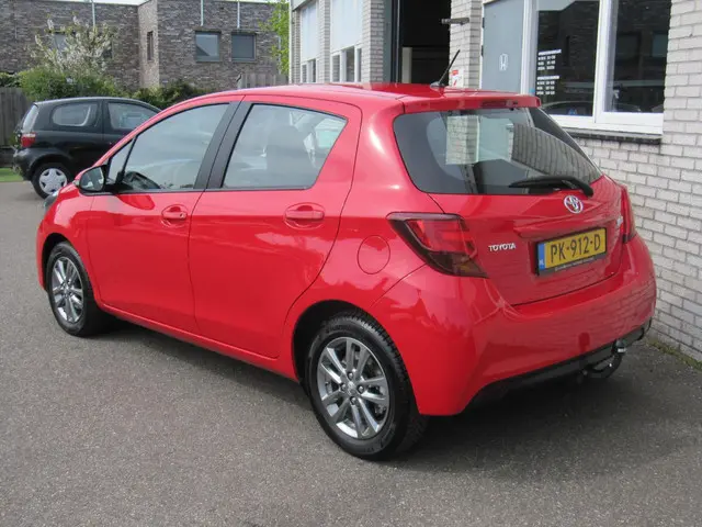 Toyota Yaris 1.0 VVT-i Trend 2016 Benzine 7