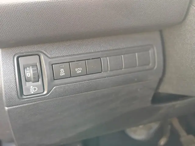 Peugeot 308 1.2 Automaat PureTech Allure NAVI 2017 Benzine 17