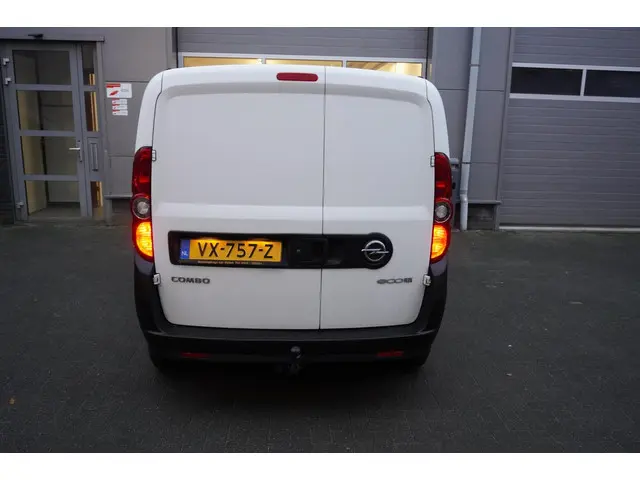 Opel Combo 1.3 CDTi L1H1 ecoFLEX Edition 2016 Diesel 19