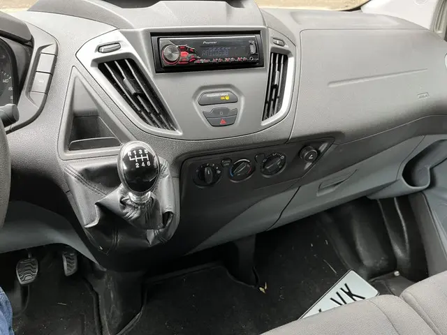 Ford Transit Custom 290 2.0 TDCI L2H1 Am 2016 Diesel 12