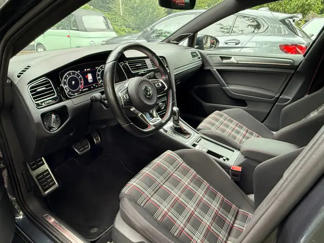 Volkswagen Golf 2.0 TSI GTI Performance 2020 Benzine 12